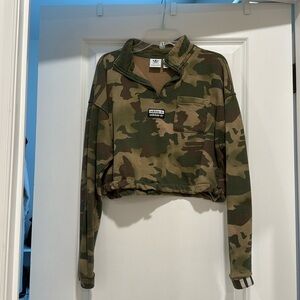 Adidas cropped pull over